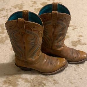 Ariat tooled cowboy boots